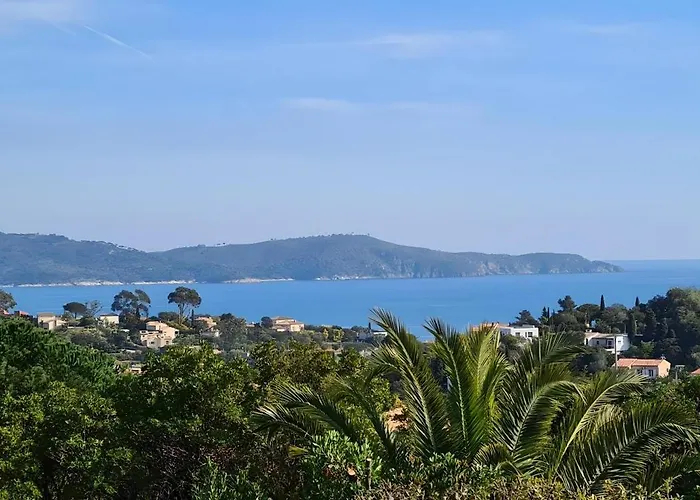 Tao - Golfe De St-tropez * 滨海卡瓦莱尔