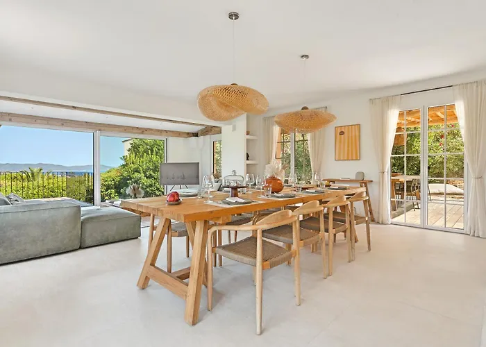 Tao - Golfe De St-tropez 滨海卡瓦莱尔